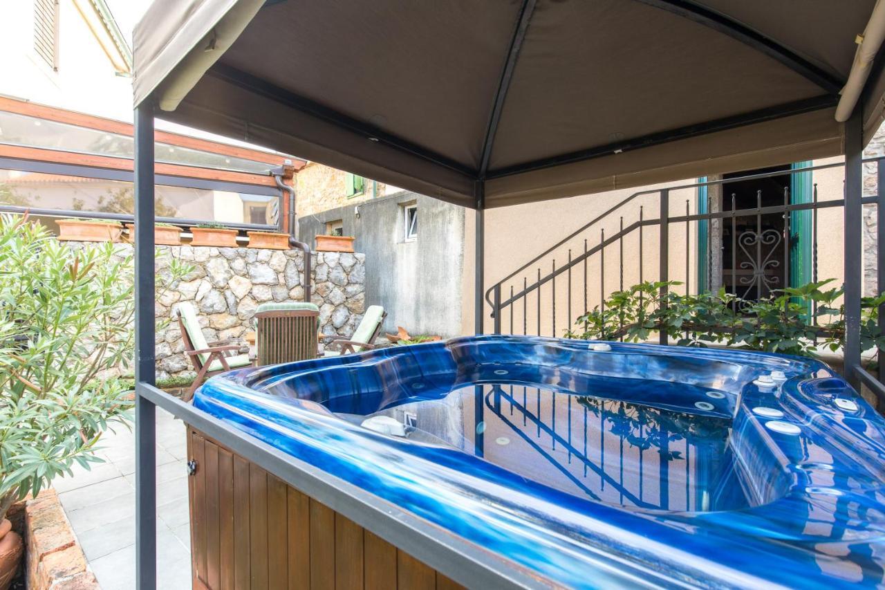 Holiday Home Bozanic Vrbnik Exterior foto